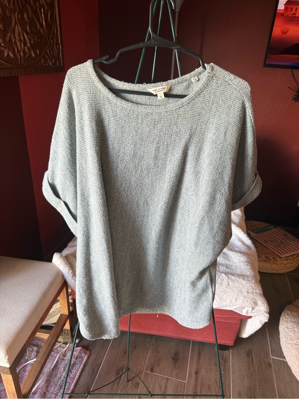 Max Studio Light Gray Textured Crewneck Sweater